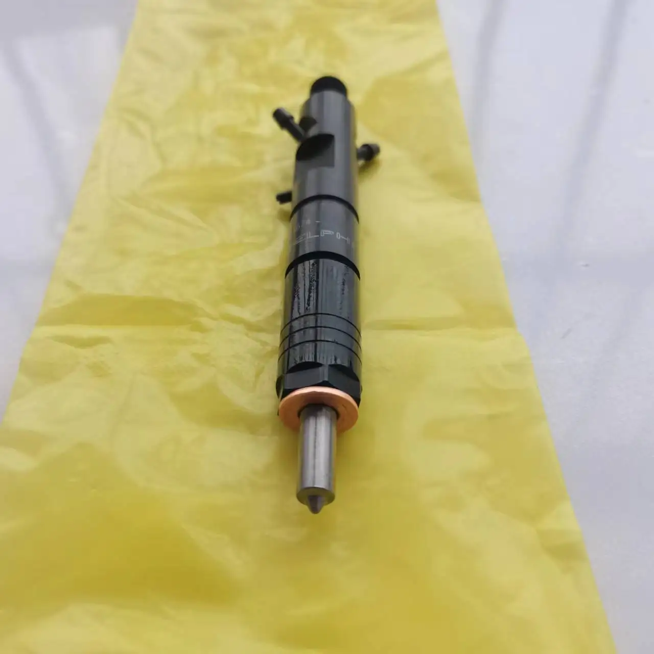 2361674 236-1674 Engine Fuel Injector Nozzle For Backhoe Loader 414E 416D 416E 420D 420E 422E 424D 428D