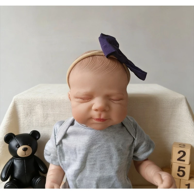 45cm Reborn Dolls Pascale  High Quality Hand Painted Doll  with Cotton Body