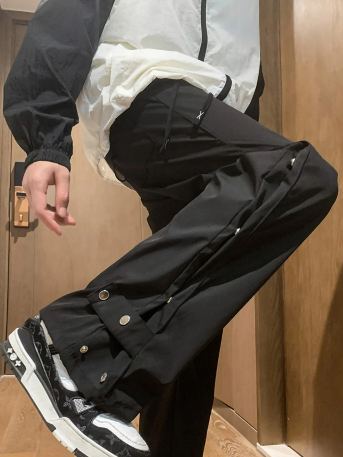 No image