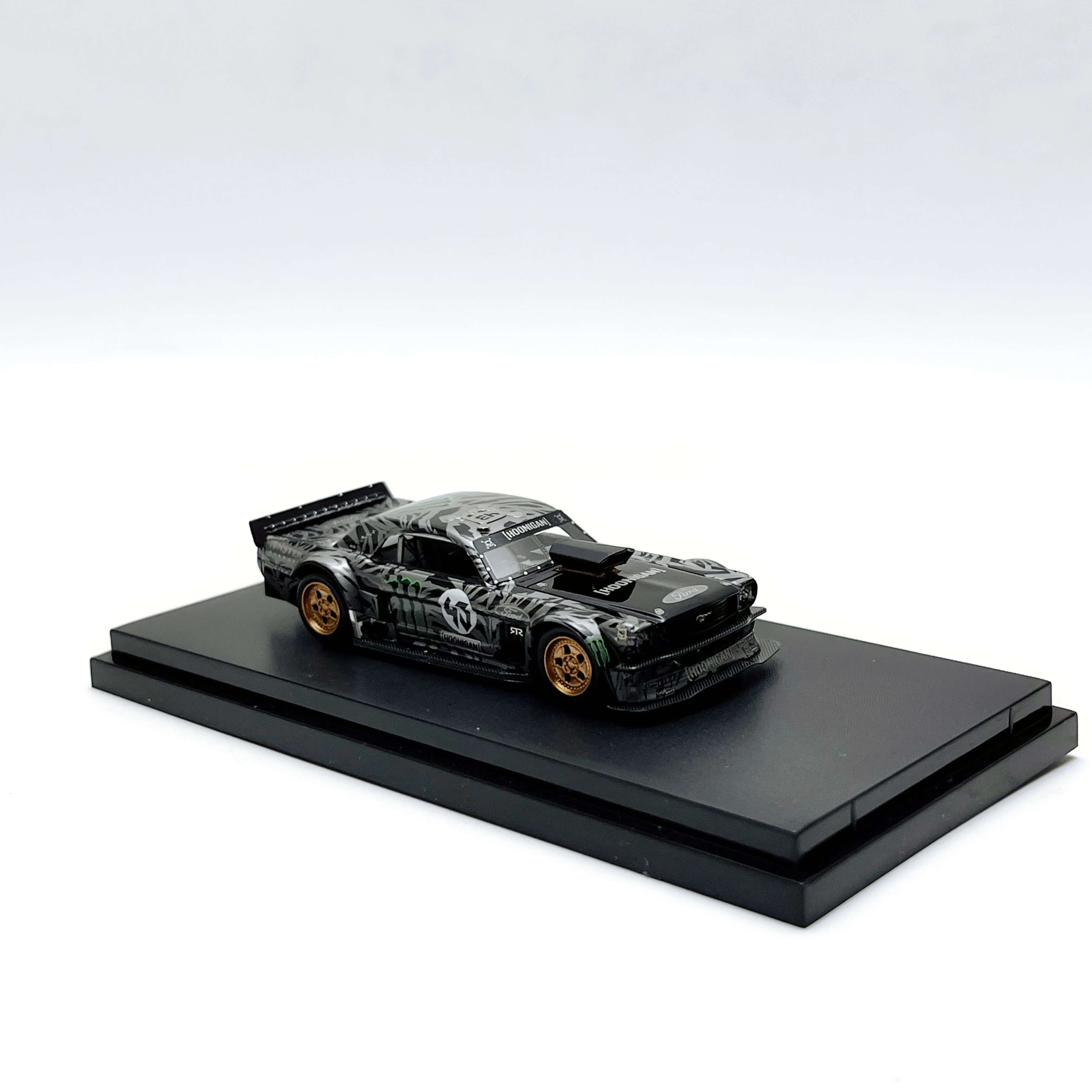 

YM MODEL 1/64 Scale Ford Mustang KENBLOCK No. 43 Resin Car Collectible Toy Gift Souvenir Display Ornament