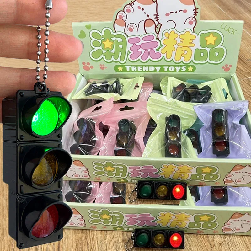 1/4Pcs Simulation Electronic Traffic Light Keychain Pendant Mini Pedestrian Light LED Light-emitting Toy Kids Cognitive Toy Gift