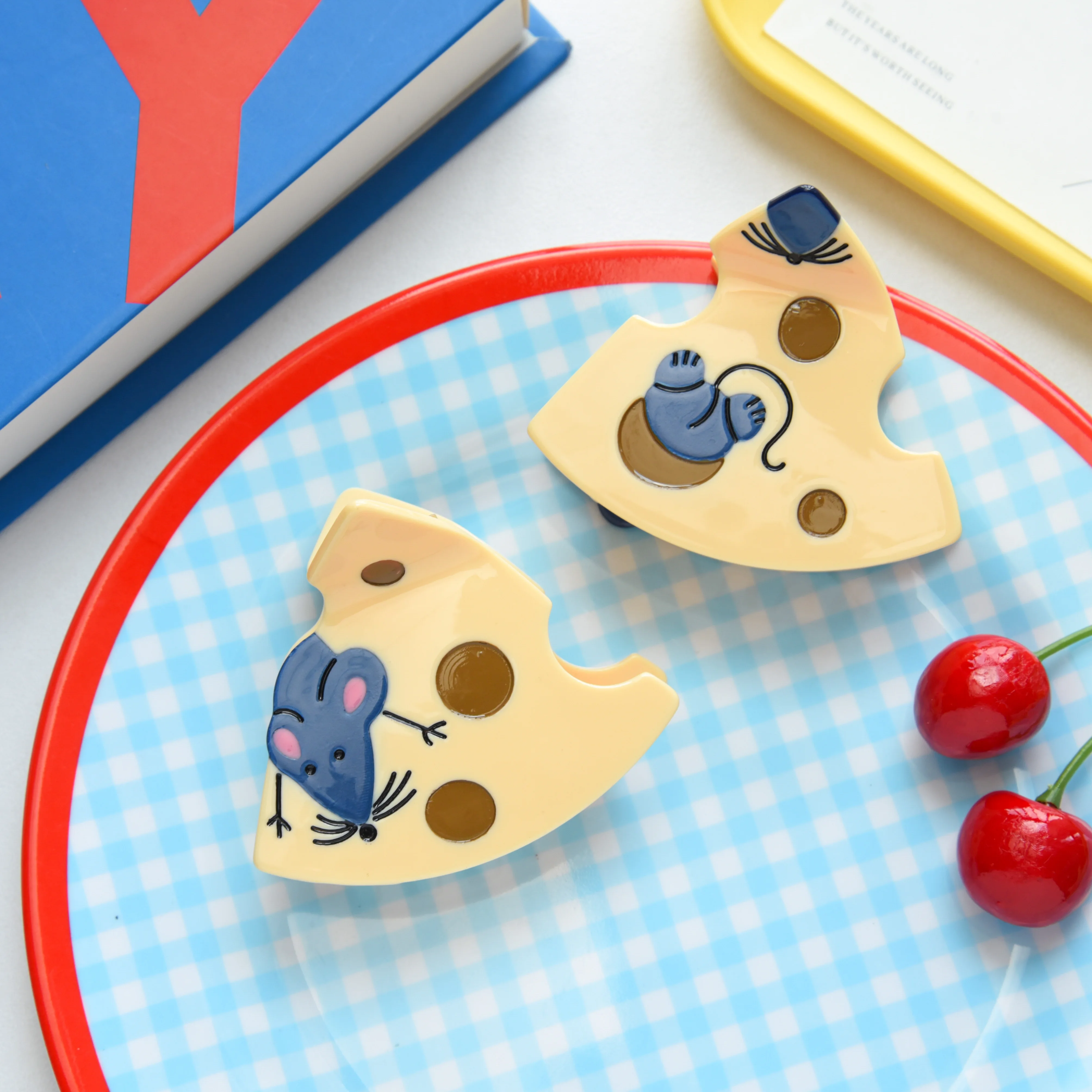 

2025 NEW Design Mouse Cheese Acetate Hair Claw Delicious Breakfast Claw Clips Crab Hair Clips for Women Girls Hair Accessories