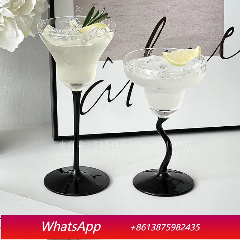 

LMM creative personality curved foot champagne glass sparkling wine goblet