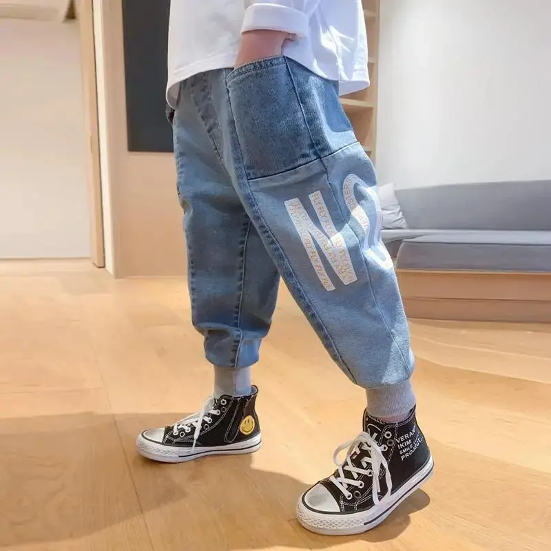 Boys' Jeans 2025 Spring and Autumn New Kids Pants Children's Casual Leg Straightening Trousers