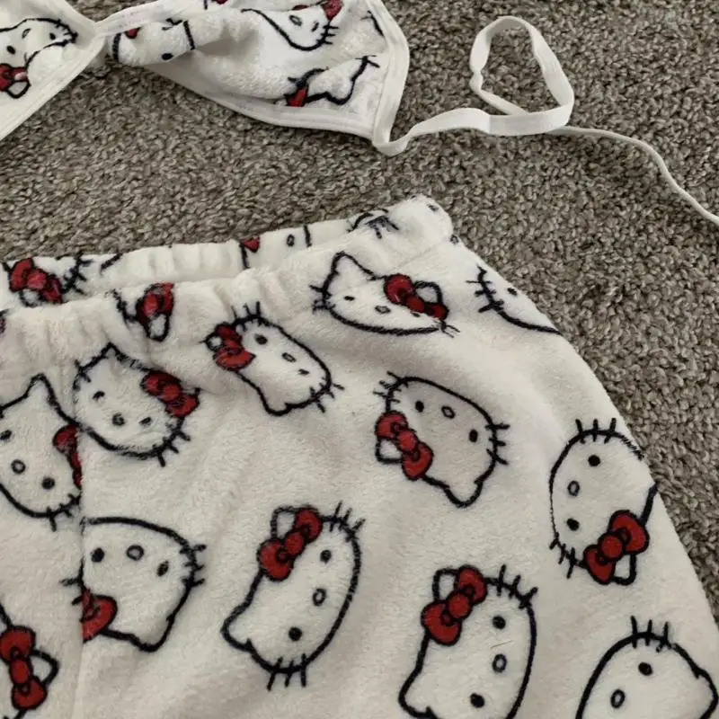 Hello Kitty piyama wanita, dua potong komik piyama Sanrio longgar pakaian rumah piyama musim panas wanita Bikini celana pendek wanita Set bra kawaii