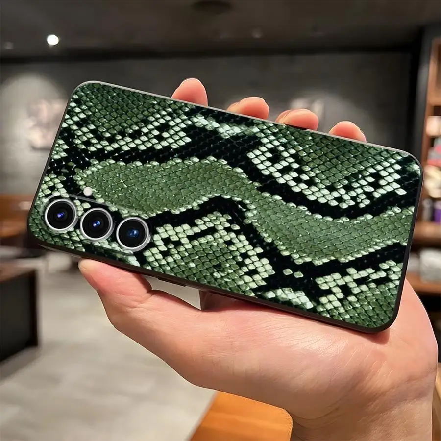 حافظة لهاتف سامسونج جالاكسي S24 Plus S25 + S9 S24 + S25 Ultra S23 FE S20 S22 S21 غطاء هاتف خلفي ناعم موضة جلد الثعبان #2