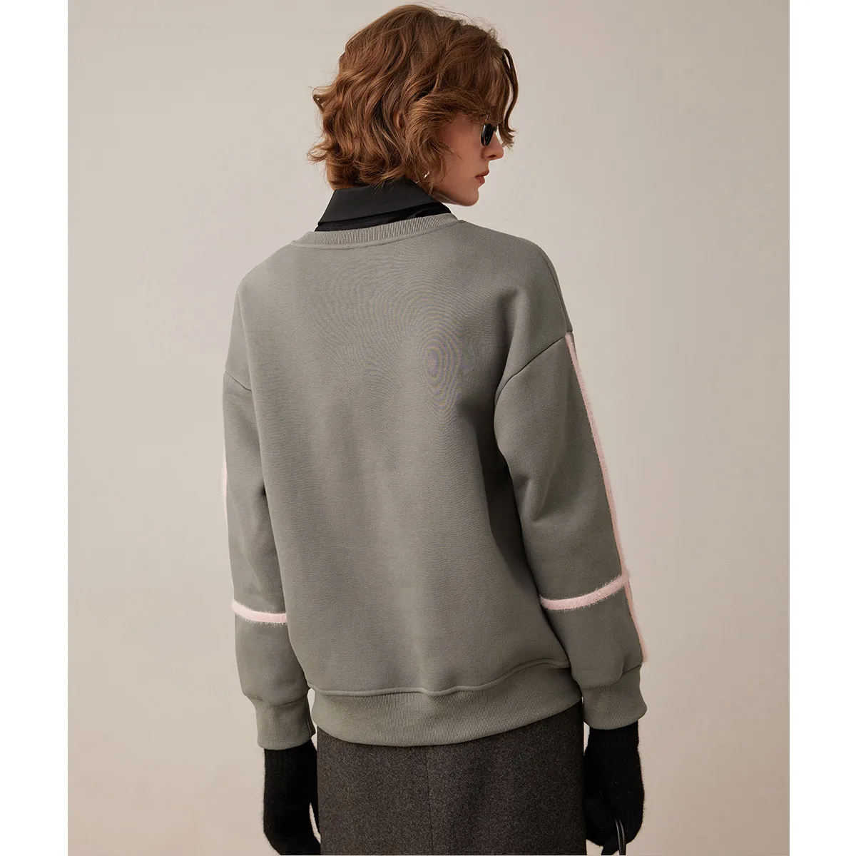 LOUIS YAO New Thick Velvet Color Contrast Ribbon Women's Sweatshirts 2025 Winter Women Tops Printed Micro Elastic Loose Hoodie