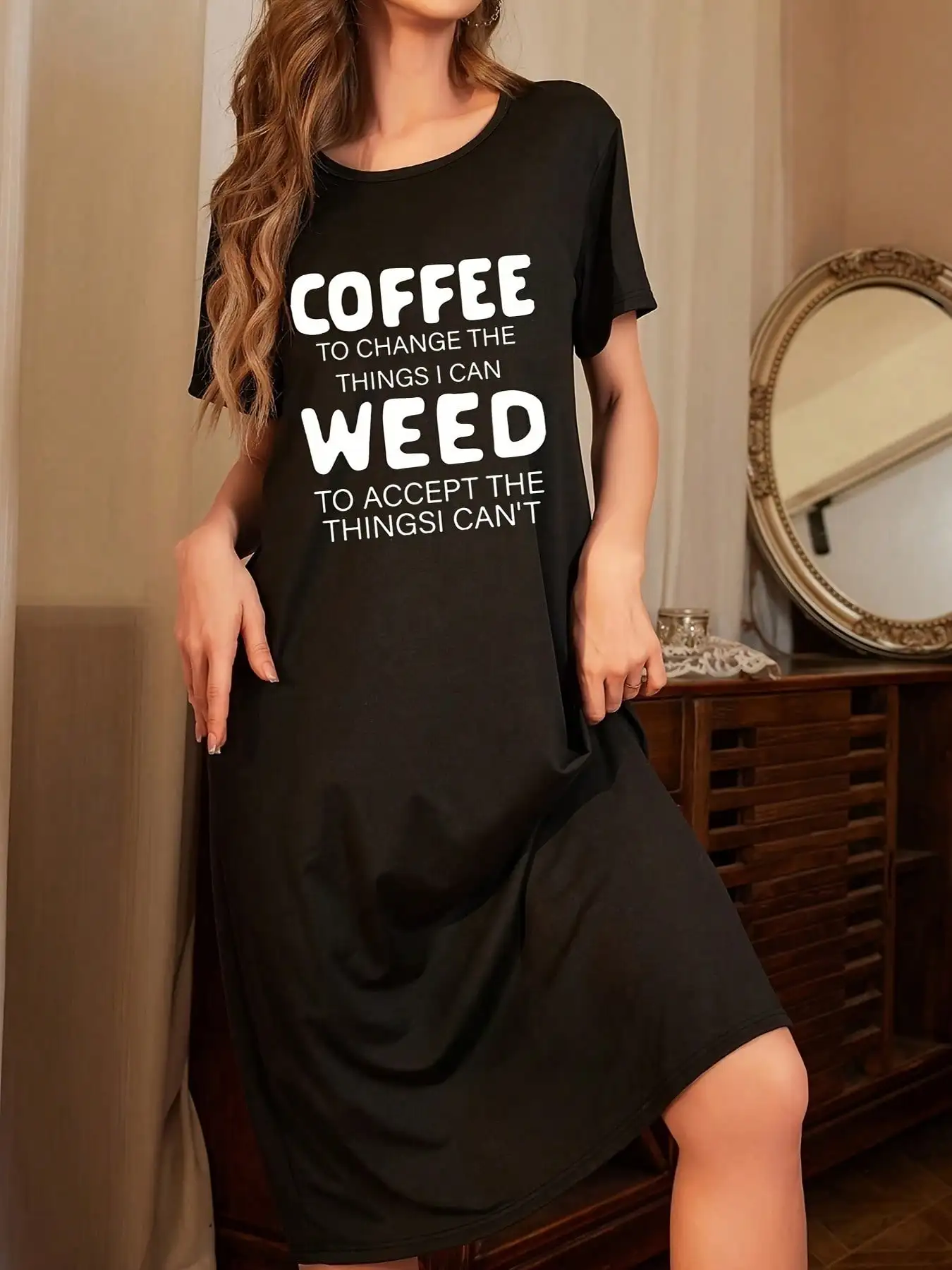Lustiges, mit Kaffee-Slogan bedrucktes, lässiges T-Shirt für europäische und amerikanische Damen, kurzärmelig, Rundhalsausschnitt, locker sitzender Rock, Nachthemd