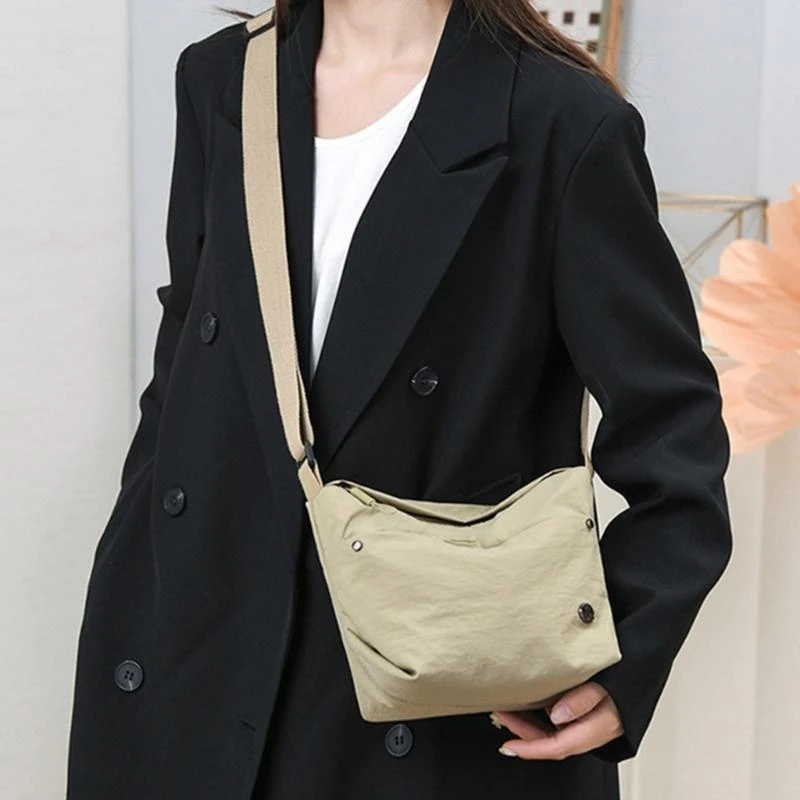 

E8FB Korean Styles Bag for Women Crossbody Bag Stylish Shoulder Bag Trendy Commuting Bag Solid Color Bucket Bag