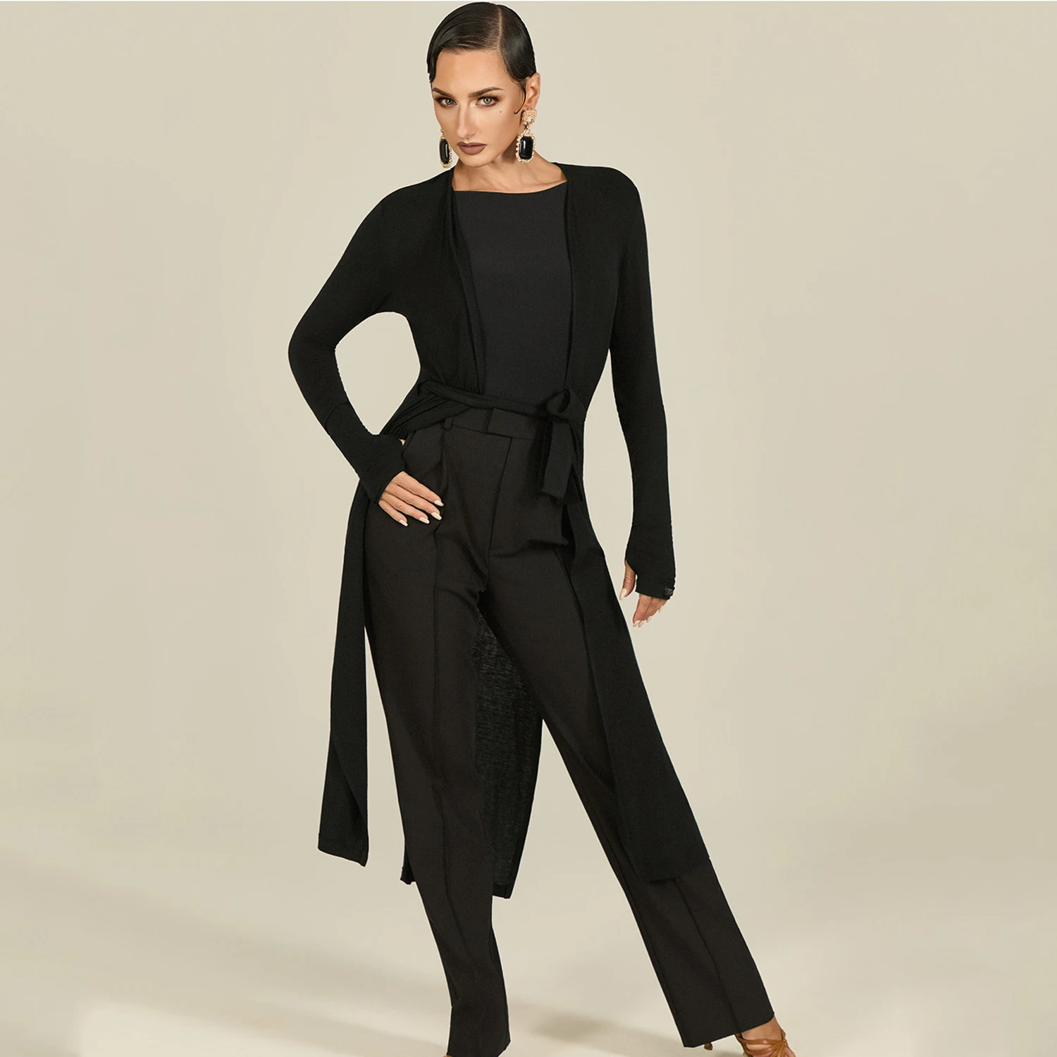 Damska odzież do tańca latynoamerykańskiego, długi płaszcz, długi rękaw, kardigan, strój do ćwiczeń, czarne okrycie wierzchnie, model SS1033