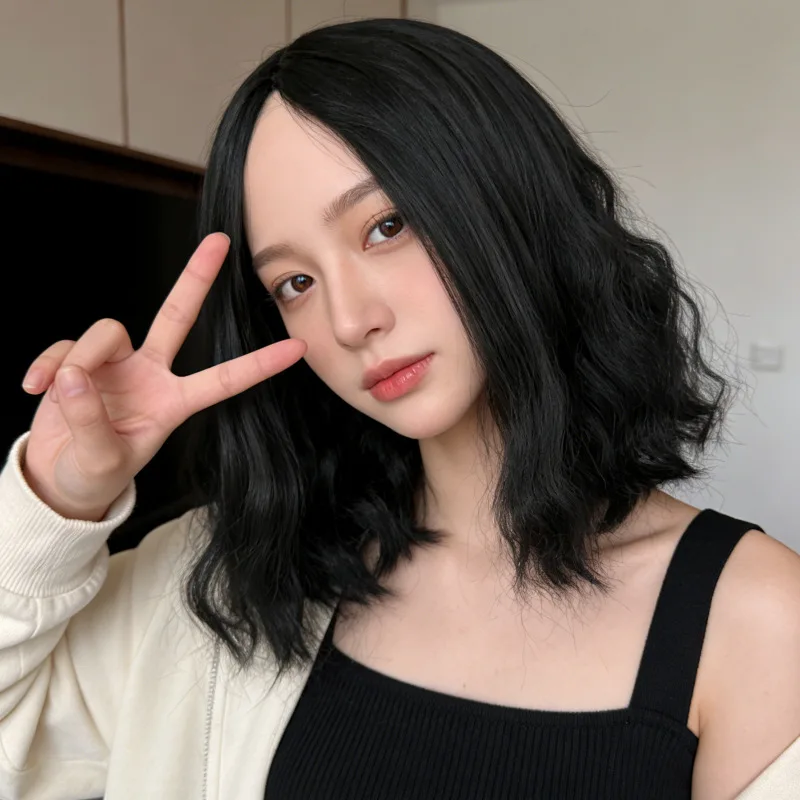 Black parting short curly synthetic wig - Halloween cosplay character costume wig - Daily wig - High-temperature silk wig set