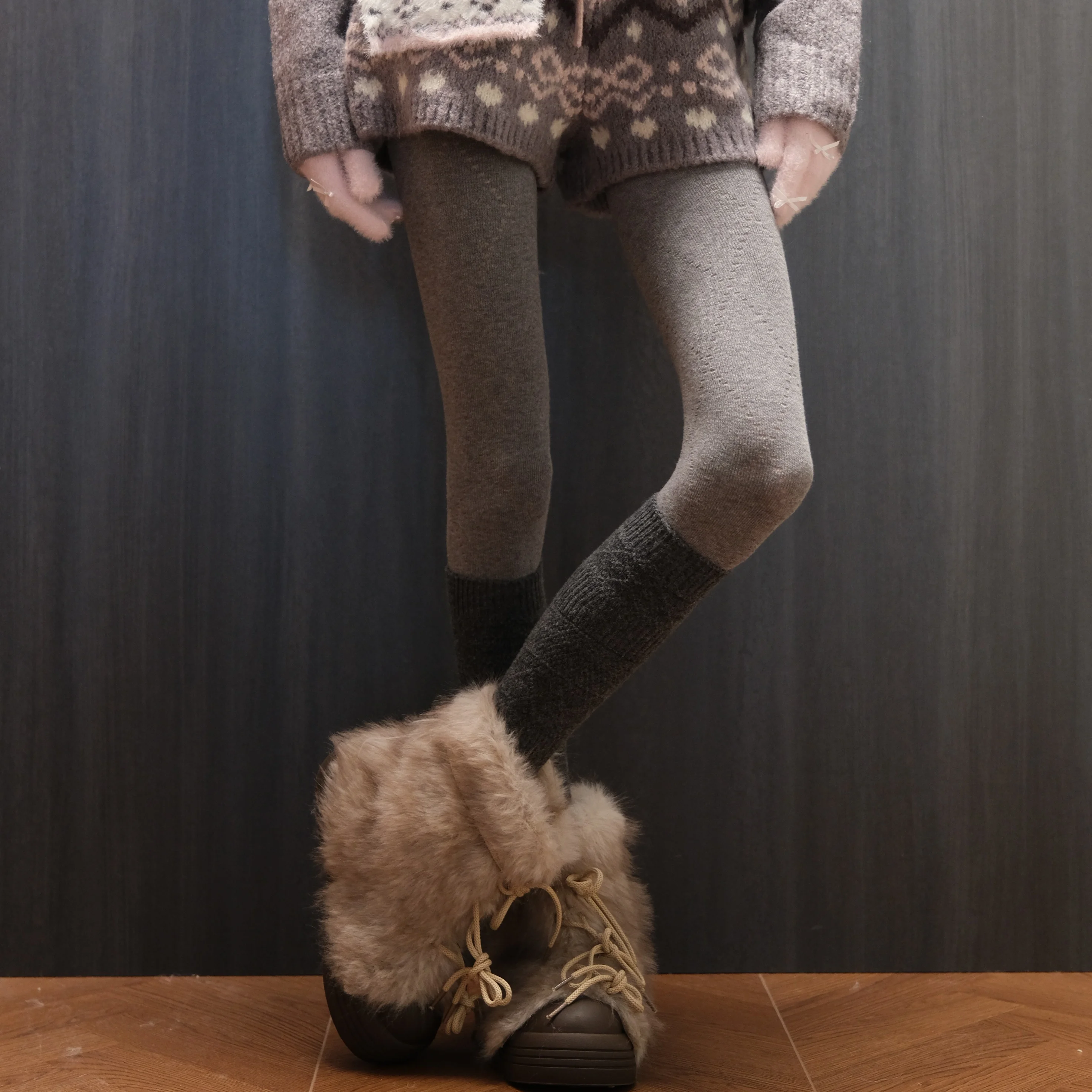 conjunto-de-moda-quente-para-outono-inverno-cachecol-gorro-e-luvas-com-textura-classico-de-caimento-solto-para-uso-diario-e-deslocamento