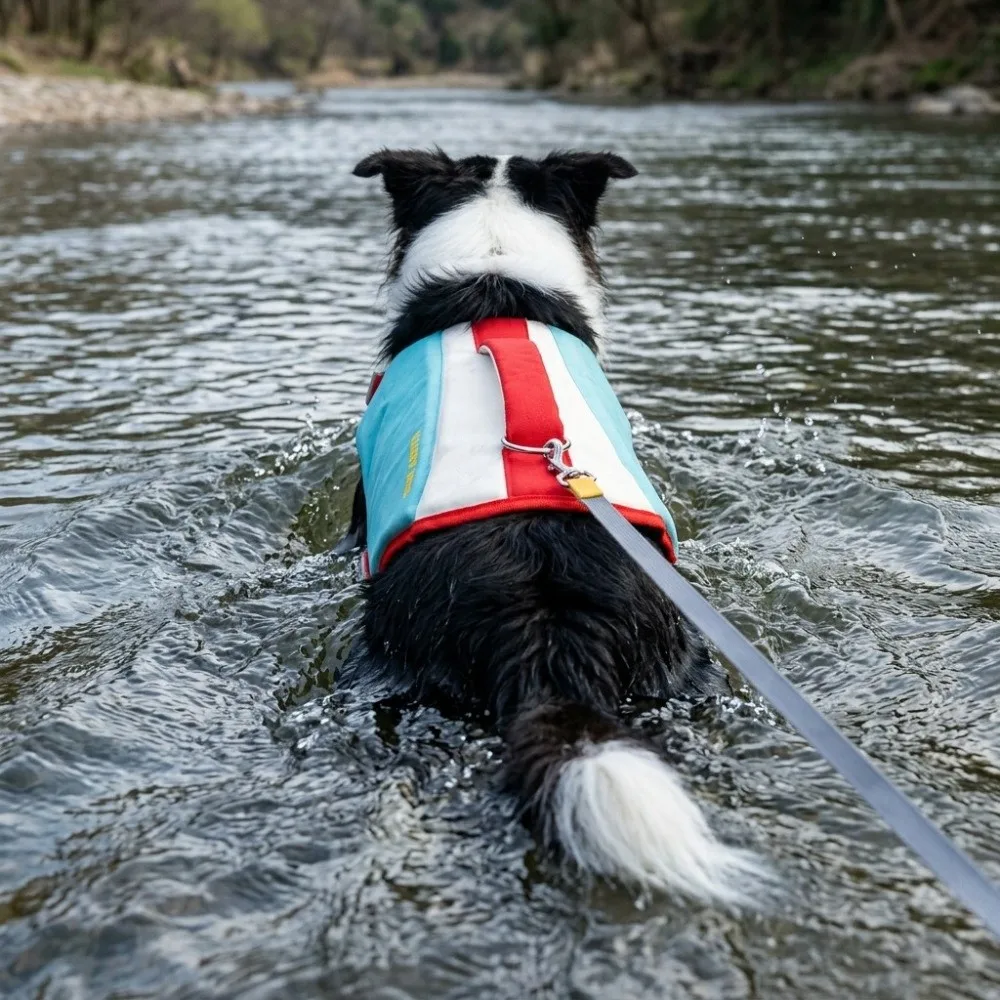 Strong Buoyancy Dog Life Jacket Waterproof Adjustable Dog Swimming Suit Thick Sponge Pad Breathable Dog Life Preserver