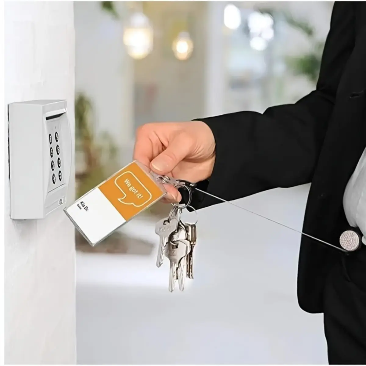 2 pcsTransparent ID badge card holder, extendable badge roll clip, credit card protector, suitable for nurses, doctors, teachers
