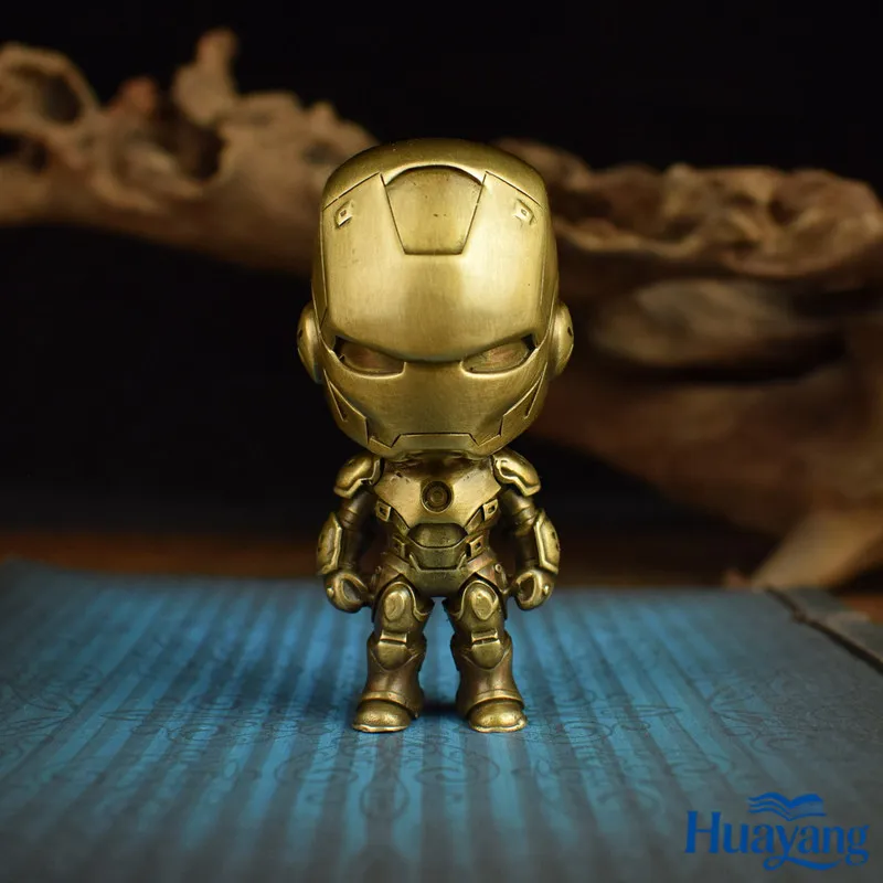 Figurine de robot en laiton massif, Iron Man, ornement de bureau, modèle de figurine, objet décoratif, cadeau culturel et créatif