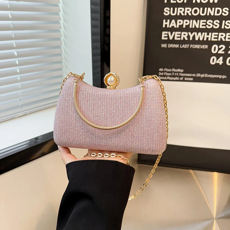 

Хит продаж: Блестящая однотонная вечерняя сумочка-клатч в форме коробки с жемчужной кнопкой – воплощение чистой элегантности и женственности для вечеринок