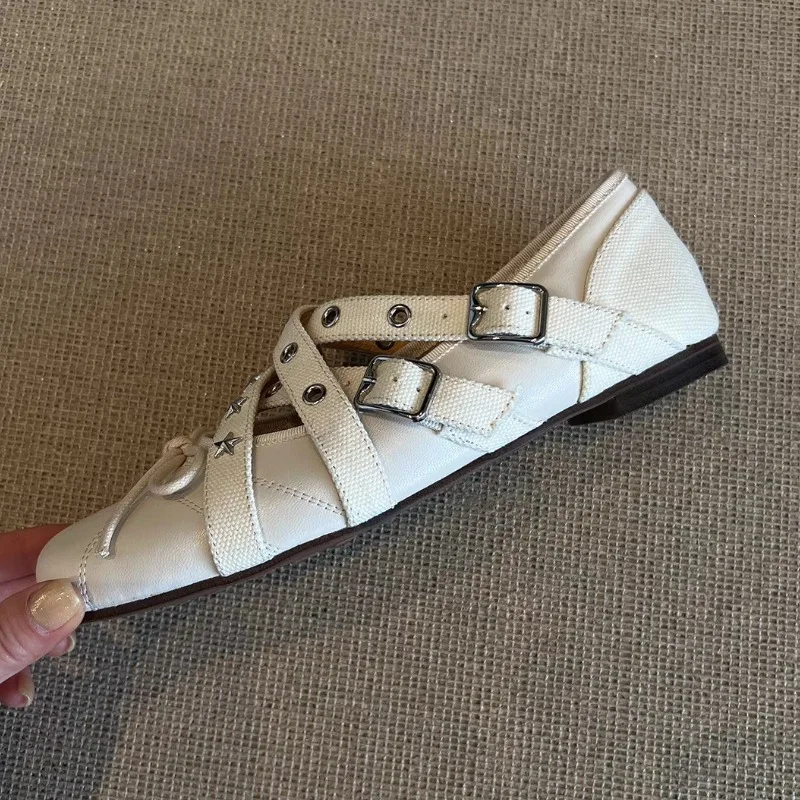 

Женская обувь в балетном стиле с бантом и пряжкой на ремне, удобная повседневная обувь на мягкой подошве, женская обувь Мэри Джейн на плоской подошве с металлическими украшениями в стиле ретро