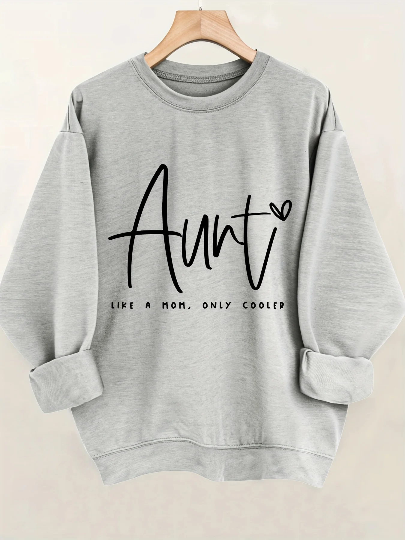 เสื้อสเวตเชิ้ตแขนยาวคอกลมผ้าหนังกลับพิมพ์ลายตัวอักษรเท่ๆ สไตล์ลำลองสำหรับผู้หญิง ใส่สบายในฤดูใบไม้ร่วงและฤดูหนาว