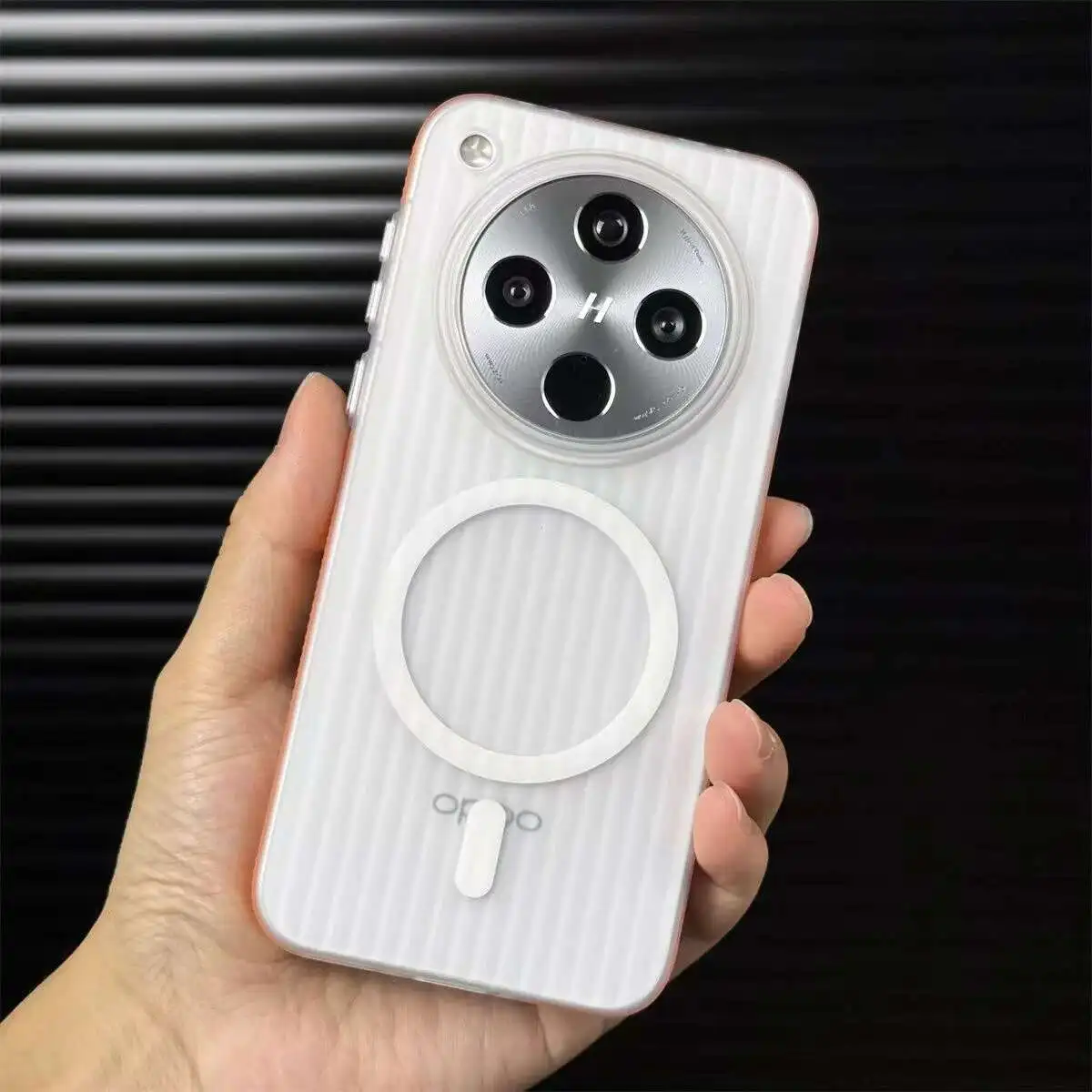 Fall Für OPPO Finden X8 Pro x8 Ultra Luxus Rüstung Matte Magnet Magsafe Zurück Abdeckung Für OPPO Finden X 8x8s stoßfest Stoßstange Funda