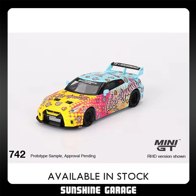

MINIGT 742 1:64 LBWK R35 35GT-RR Kuma Diecast Diorama Model Collection Miniature Toys