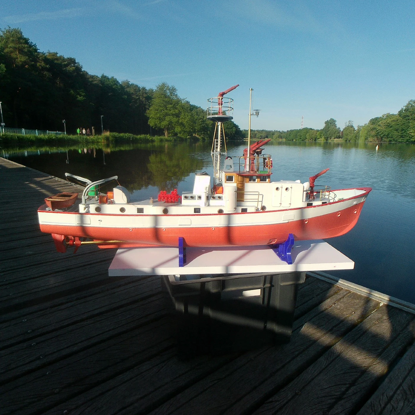 

1/25 RC Boat 84cm with Water Spray System Fire Remote Control Boat High Precision 3D Printing RC Boat Model Kit Adult Toy