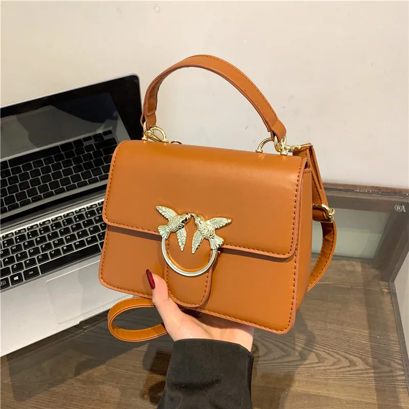 

2025 Spring Vintage Crossbody Bag Retro Chic Armpit Bag for Women. Fashionable Small Square Purse, Luxe Textured Casual Day Bag