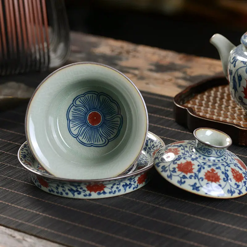 High-End Jingdezhen Clay Blue and White Glazed Red Interlock Branch Gaiwan Non-Scald Tea Brewing Bowl Household Ceramic Cup