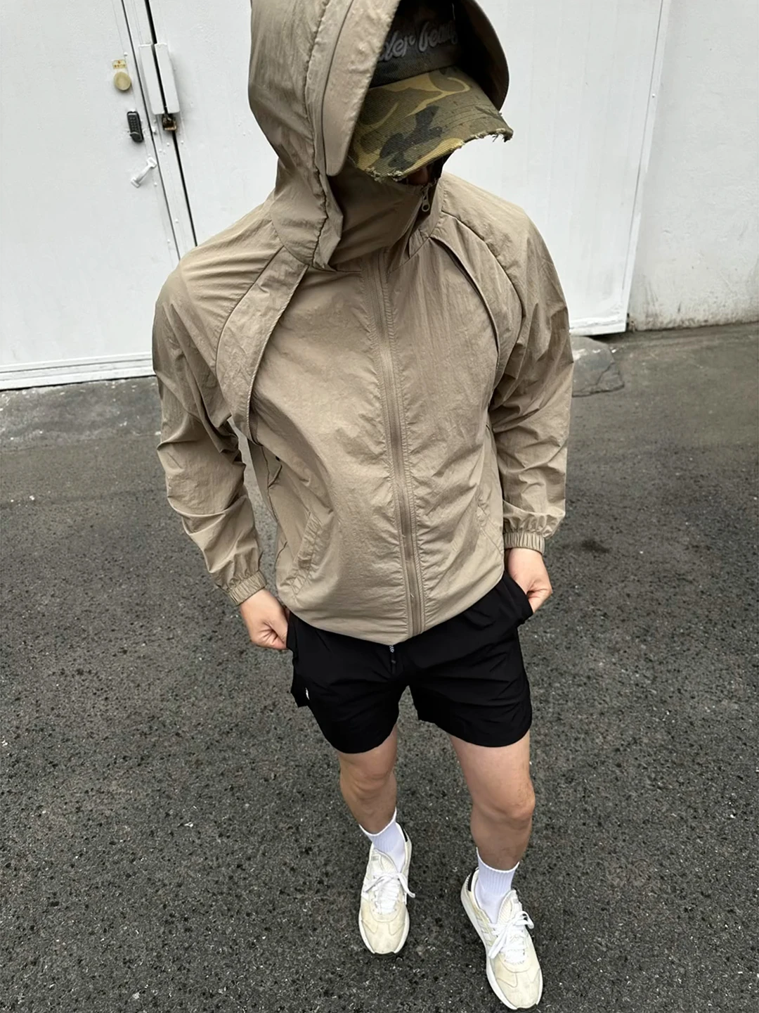 

Khaki Color Hat Ice Silk Men's Summer Lightweight Qui Dry Coat Breathable Zipper Casual Faion Sun Protection Clothing