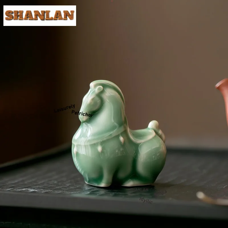 Celadon Small Tang Horse Tea Pet Retro Fish Tank Landscaping Tea Figurine Play Toys Tea Statue Ornaments Can Be Raised Supplies