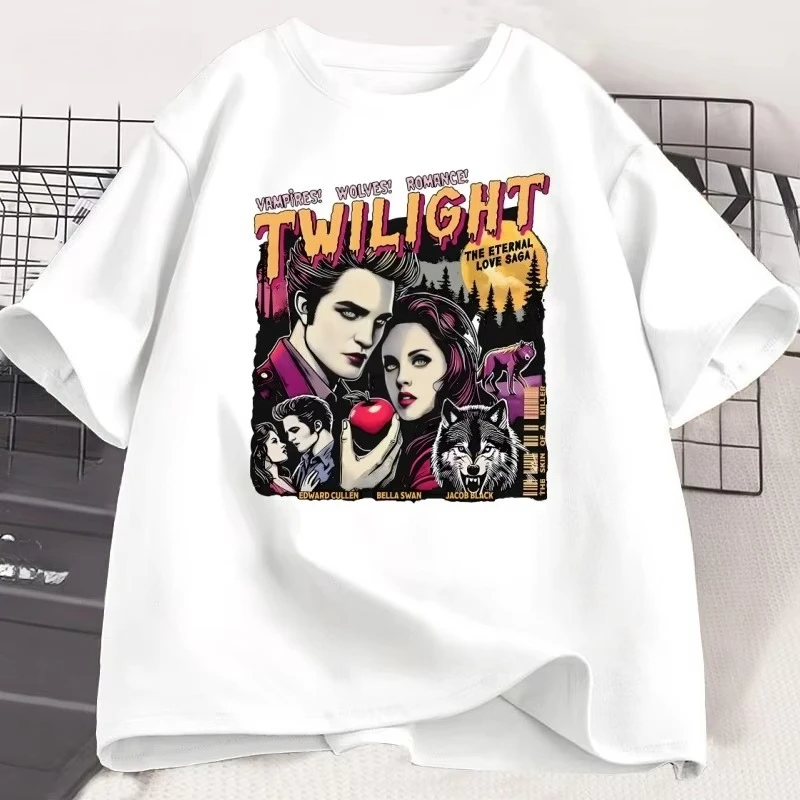 Camiseta Vintage Estampada Twilight para Amantes de Livros, Camiseta Retro da Saga Twilight, Camiseta Casual de Vampiros e Romance, Manga Curta