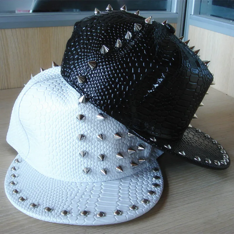 

Crocodile Leather Rivet Punk Hip-hop Hat for Men and Women Spring Summer Unisex Party Cool Outdoor Snapback Caps Baseball Hats