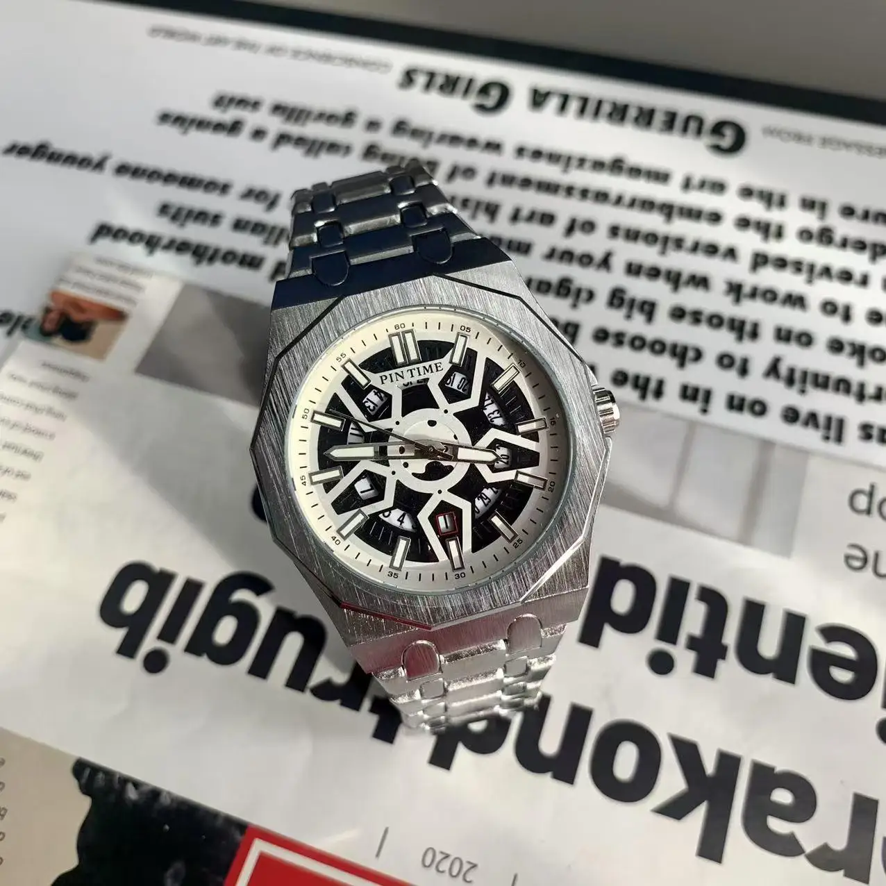 Men's Watch Fashionable Mechanical Style Skeleton Octagonal Calendar Quartz Watch with Steel Bracelet Unisex Timepiece Men Gift
