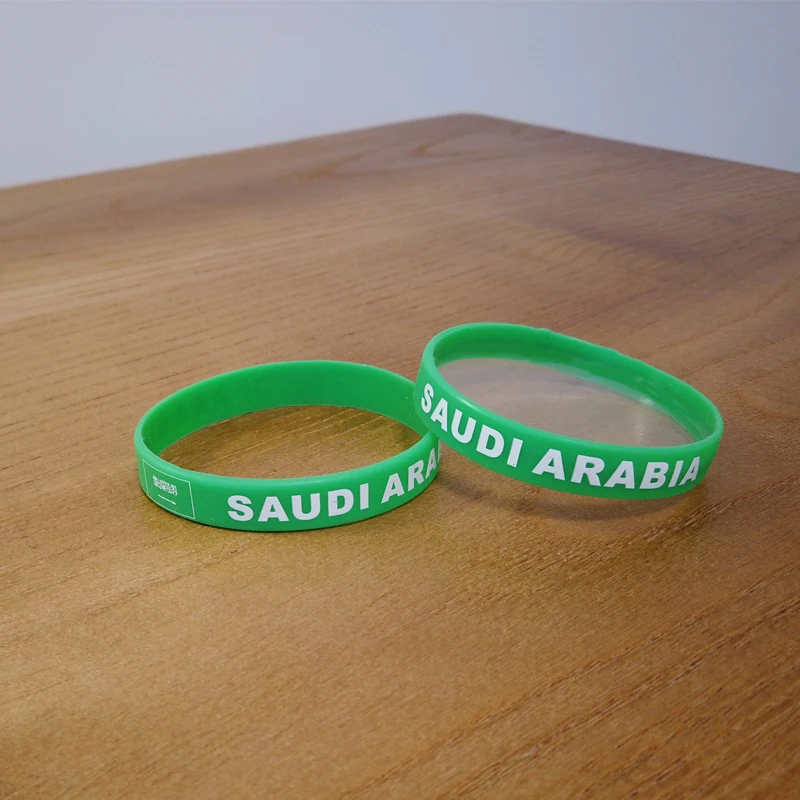 2pcs Saudi Arabia National Flag Wristbands Sports Silicone Bracelet Rubber Band Patriotic Commemorative Fashion Accessory image 3