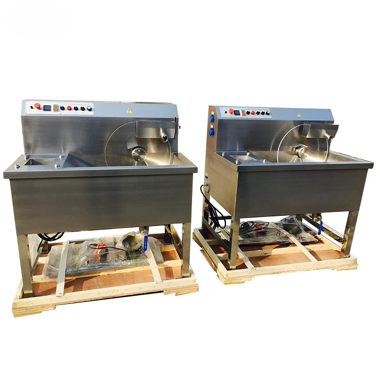 New Continuous Small Chocolate Enrobing Machine Chocolate Tempering Melting Covering Machine With Vibrating Table For Sale