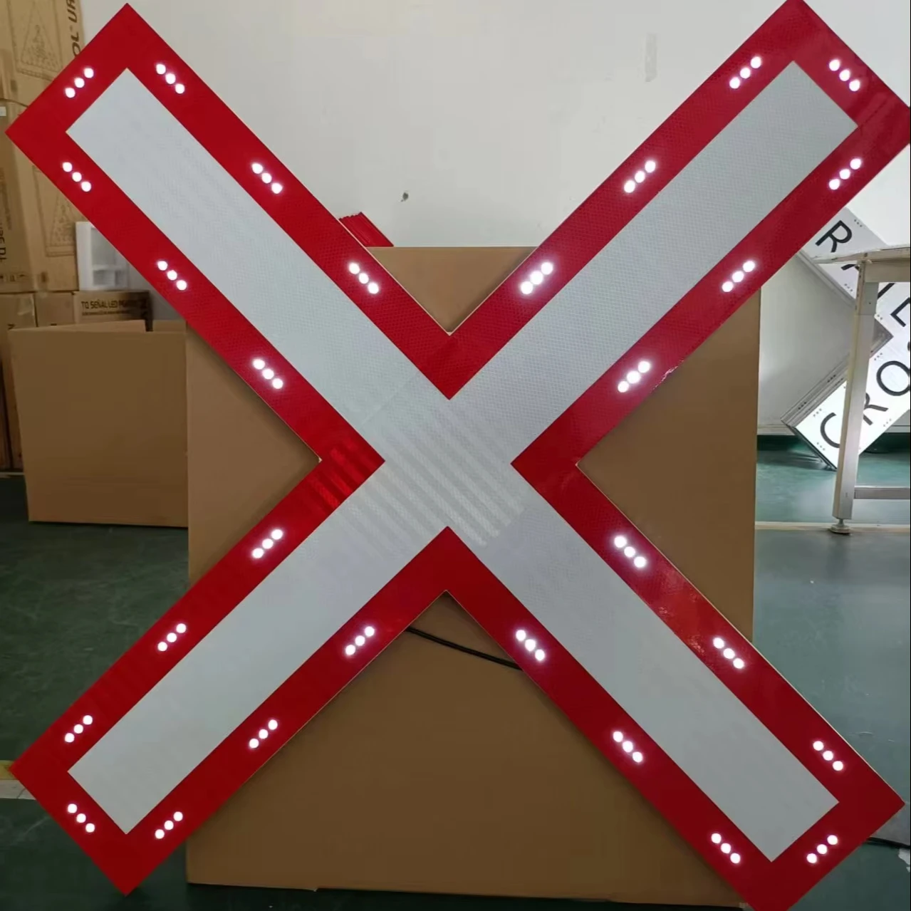 Solar Panel Safety Warning Traffic Sign and Signal LED Flashing Lights Stop for Pedestrian in Crosswalk Sign LED Road Stop Sign