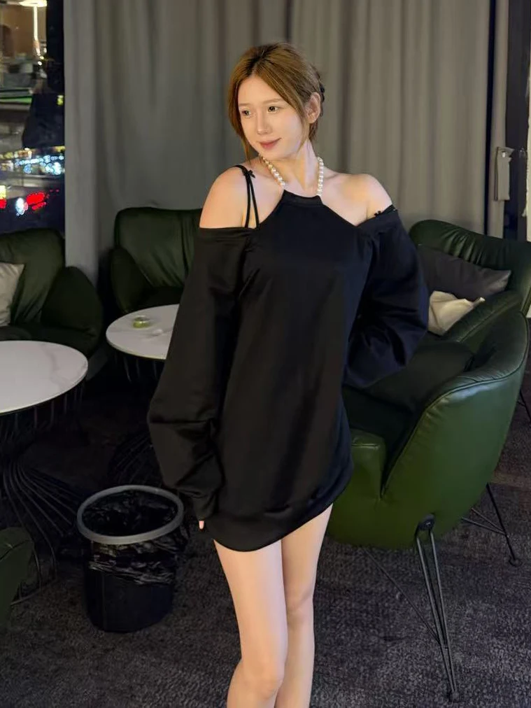 

plus Size Pearl Chain Shoulder Bared Long Sleeve Sweatshirt Women's Spring Summer Loose Casual Top for Plump Mm Special Large...