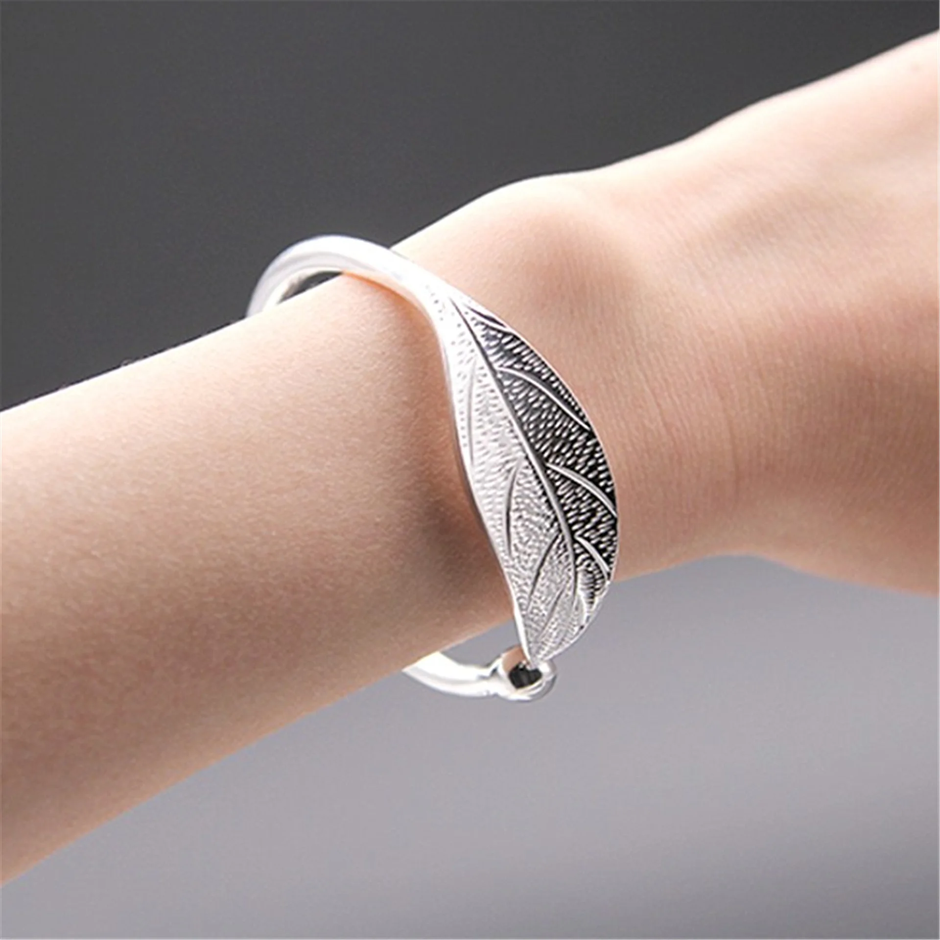 Luxury 925 Sterling Tree Leaf Bracelet for Women Fashion Designer Elegant Leaf Opening Bracelets Party Jewelry Accessories Gifts