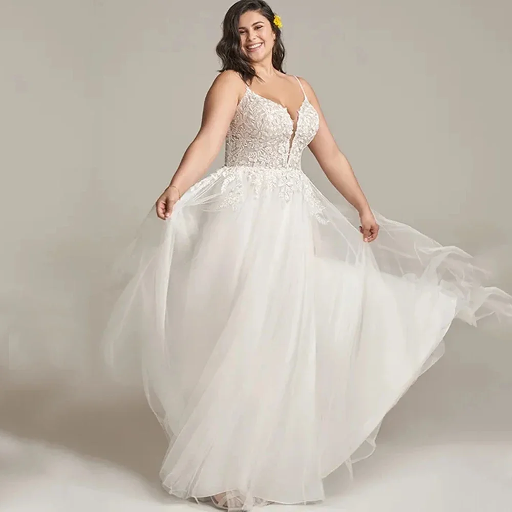 

Классическое свадебное платье из тюля с аппликациями, на тонких бретелях, с V-образным вырезом, открытой спиной, А-силуэт, длина в пол, для гражданской церемонии, свадебное платье-роба