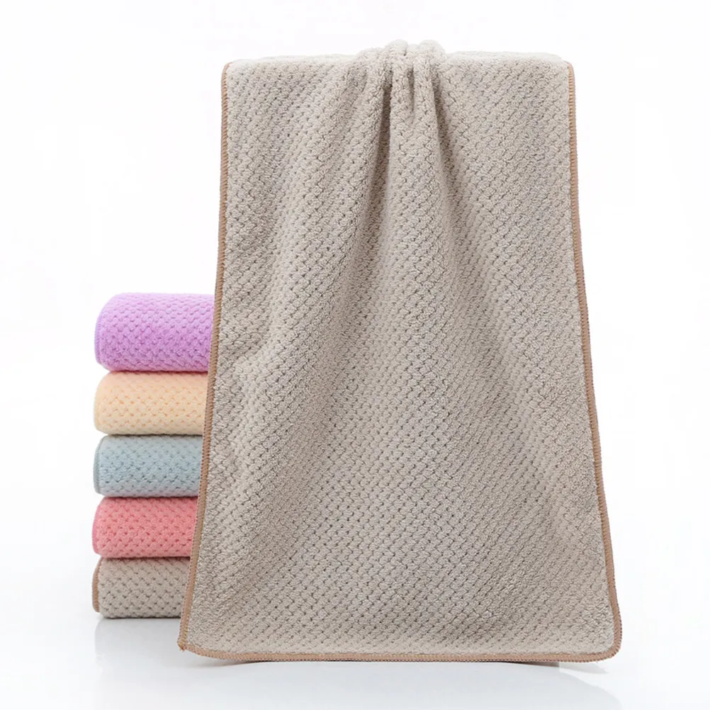 5Pcs High Durability Pineapple Design Beauty Towels Safe Comfortable Premium Material Bath Towels for Salon Home Hotel Water
