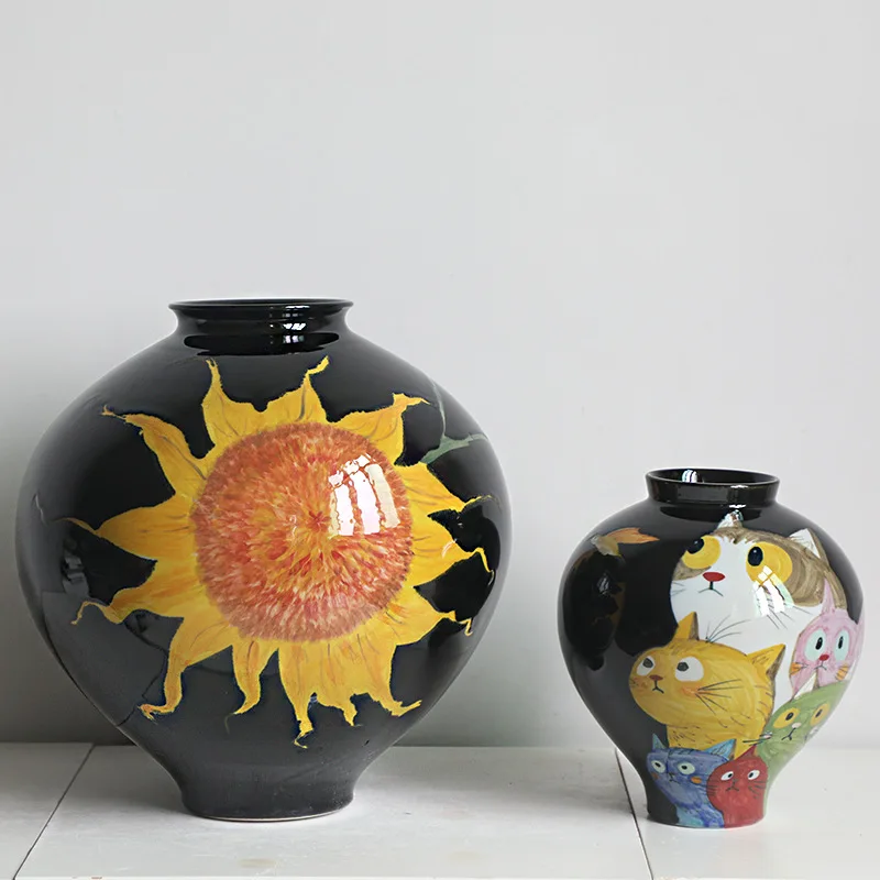 

Niche designer hand-painted ceramic vase Jingdezhen high-end living room B & B entrance flower arrangement ornament