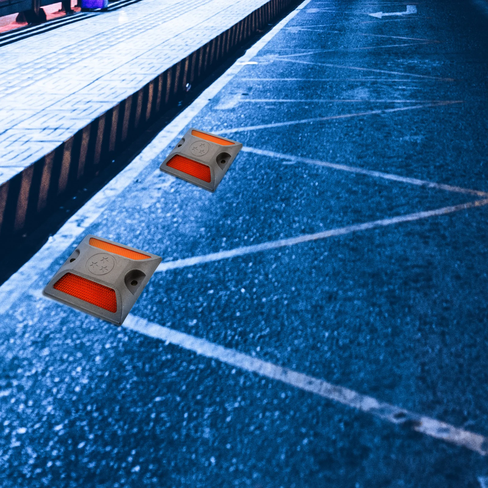 

2Pcs Cast Reflective Dual Yellow Pavement Flashing Security Accessories Markers Driveway Roadside Markers Road Reflectors Signs