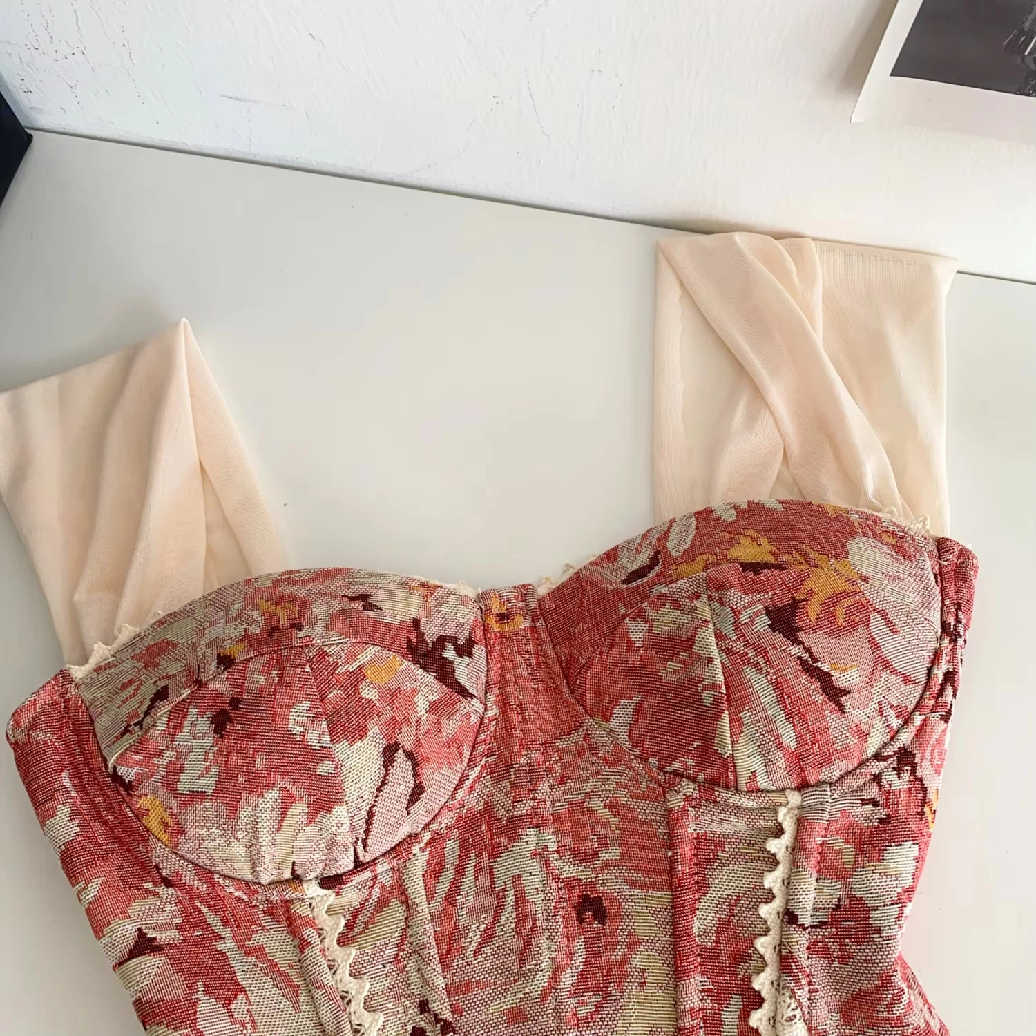 Damen Vintage Blumen-Korsett-Bustier-Top mit abnehmbaren Netzärmeln, Spitzenbesatz und Rückenband, Y2K Party Damen Crop Tops – Detail 12