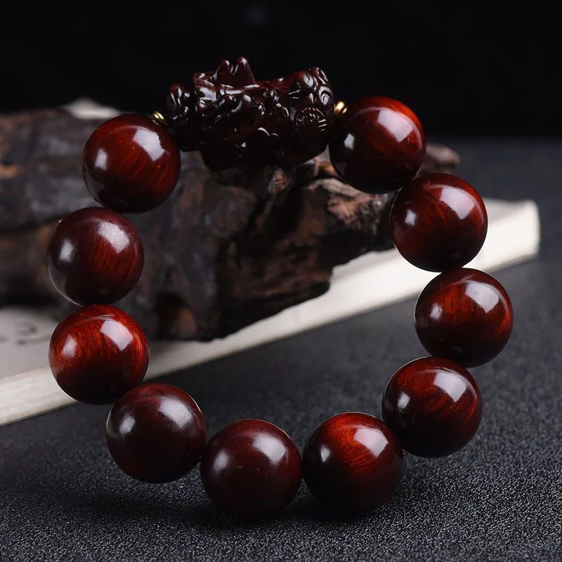 

Natural Red Sandalwood Beads Pi Xiu Old Material High Oil Small Hole Submerged Leaflet Red Sandalwood Beads Meditation Beads