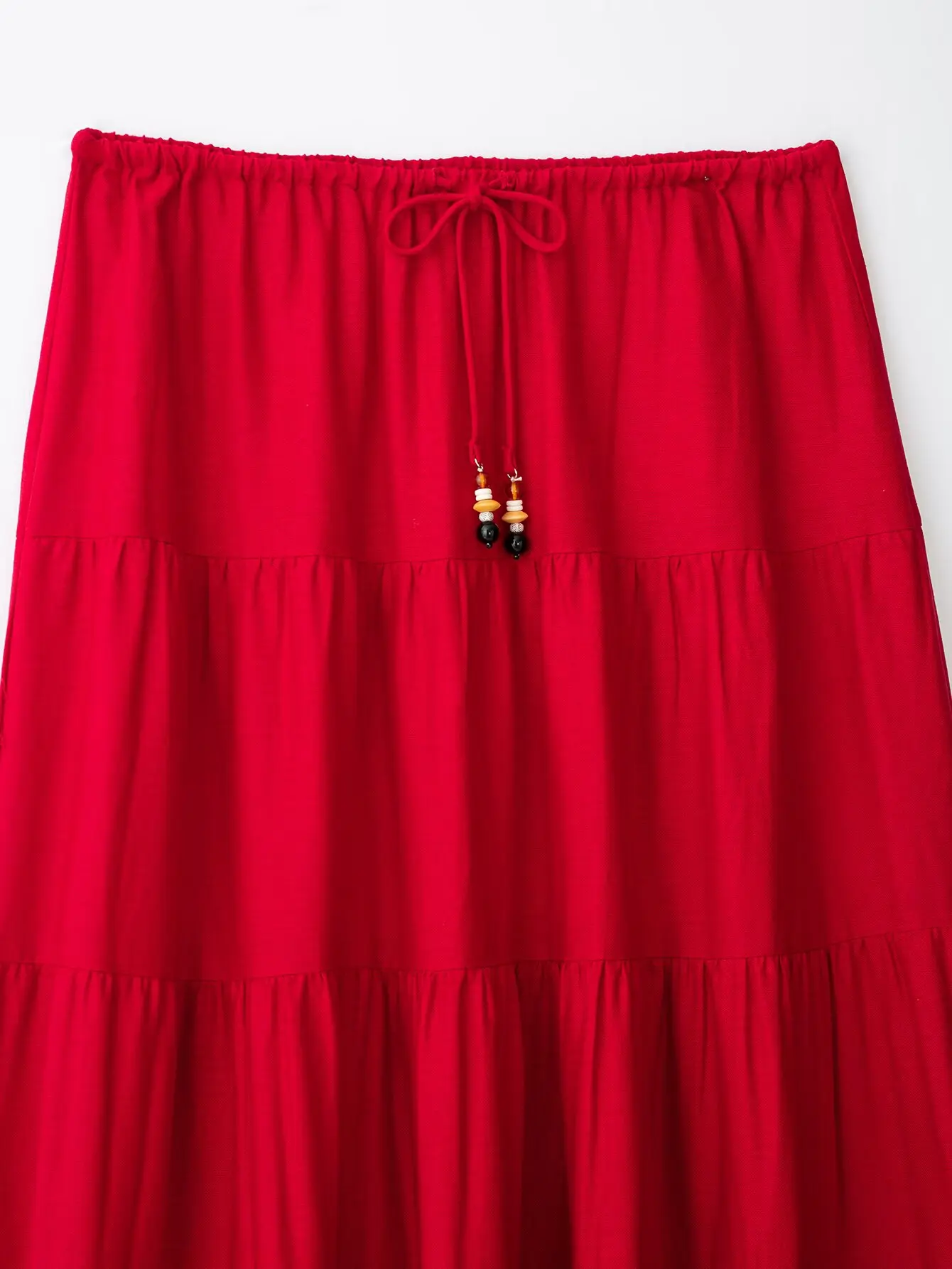 KONDALA Schicke Sommerliche Sexy Rote Damenanzüge mit Neckholder-Plissee-Weste + Langer Midirock mit Kordelzug – Modische Urlaubssets für Damen 2026 – Detail 18