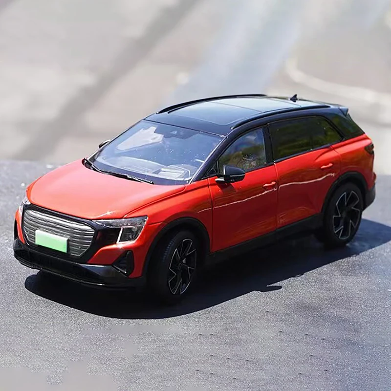 modele-de-voiture-electrique-en-alliage-q5-e-tron-2022-a-l'echelle-1-18-nouvelle-energie-collection-et-exposition