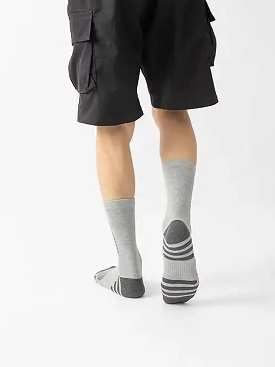 6 Paar sportliche Herrensocken bis zur Wade, atmungsaktive, schweißableitende, rutschfeste, langlebige Sportsocken, stilvolle lange Herrensocken – Detail 3