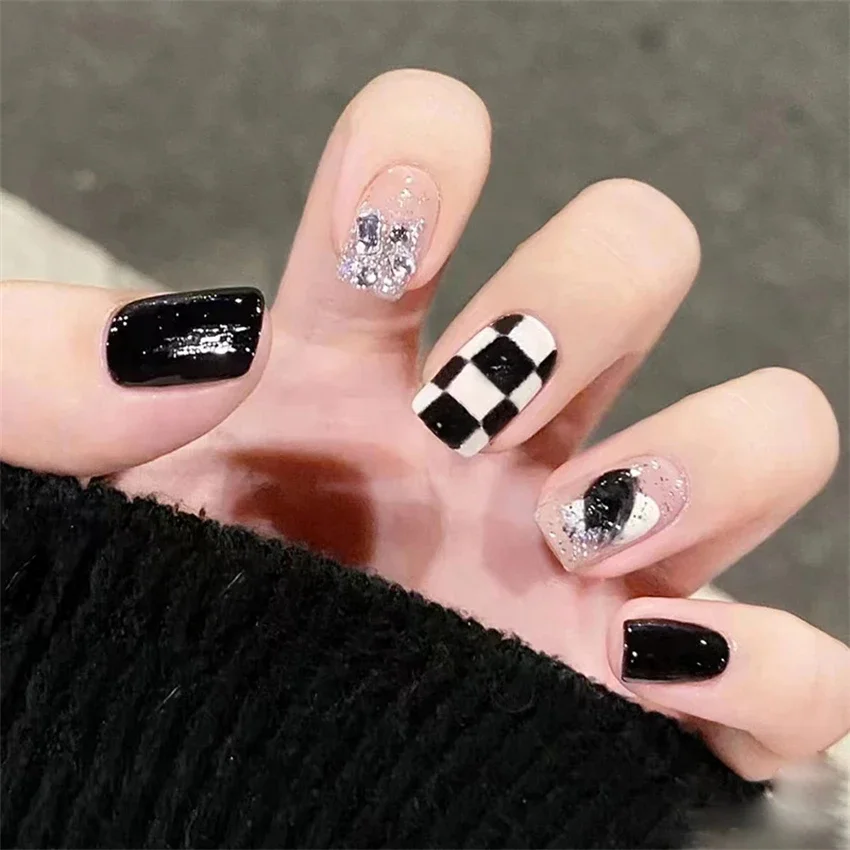 

24Pcs/Set Sweet Cool Checkerboard Design Press on Nail Art Removable Acrylic Wearing False Nails Full Coverage Short Fake Nails