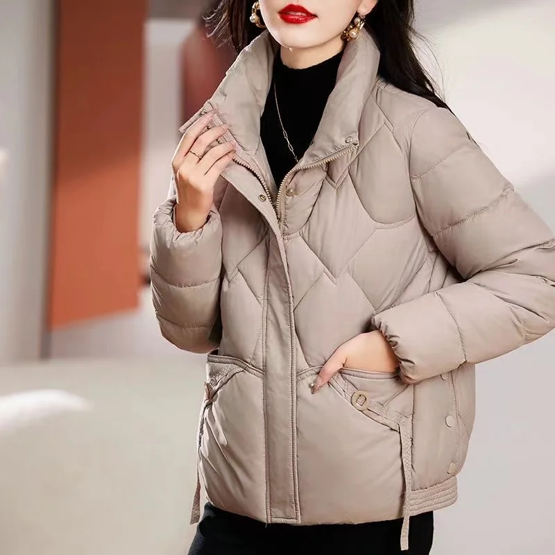 Chaqueta corta acolchada de algodón para mujer, Parka holgada e informal con cuello de pie, prendas de vestir de invierno, novedad de 2024