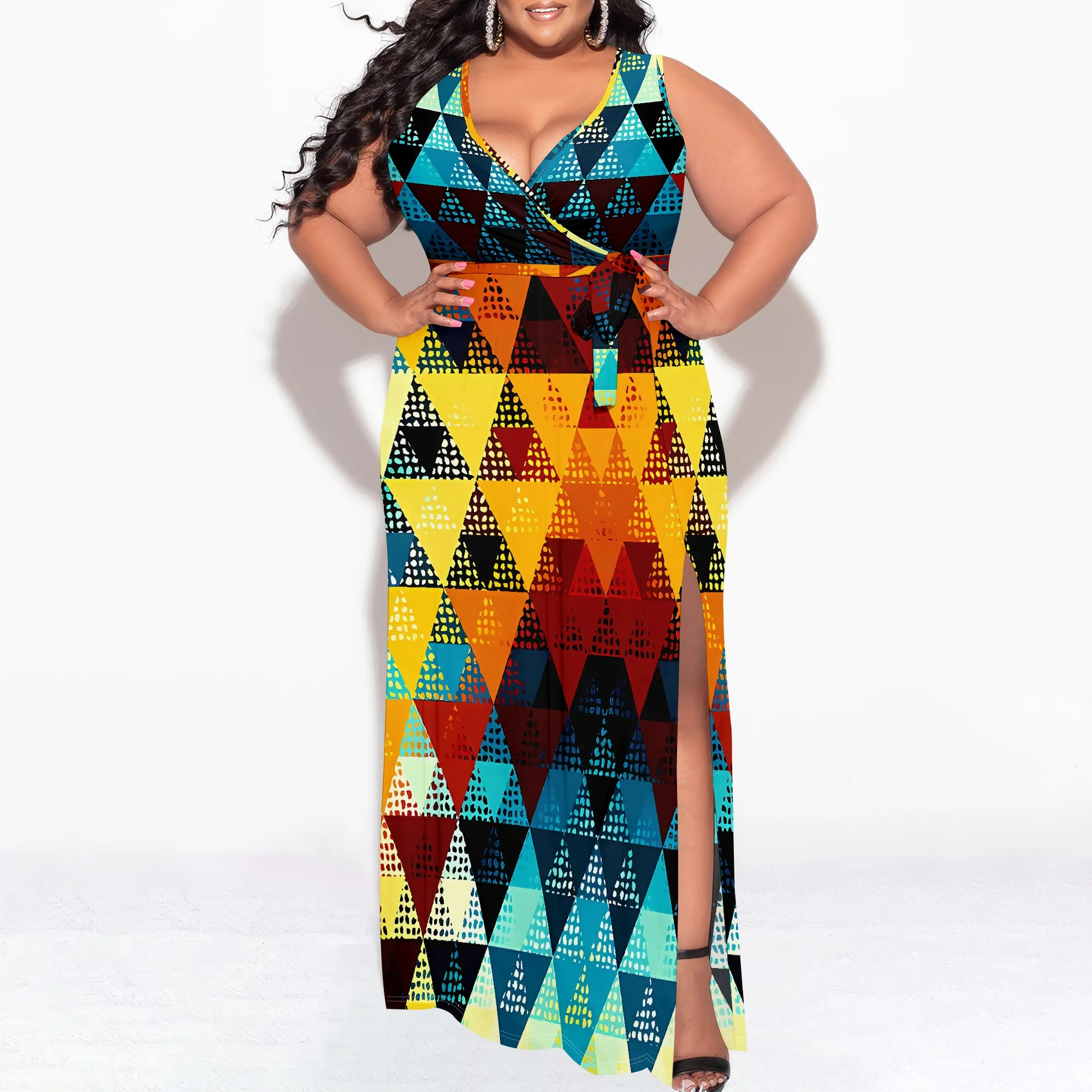 

Plus Size Sleeveless Maxi Dress with Bold Triangle Print and Slit for African Style Party Outfit