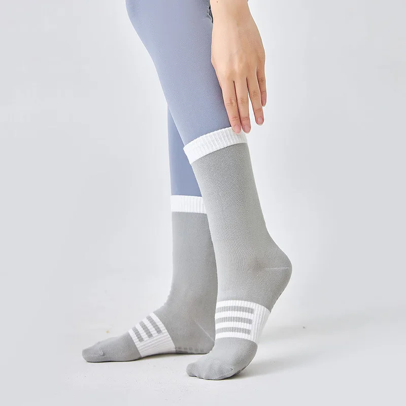 

Fashion Woman Sports Socks Professional Non-slip Silicone Fitness Indoor Socks Cotton Mid-tube Gym Dance Pilates Yoga Socks